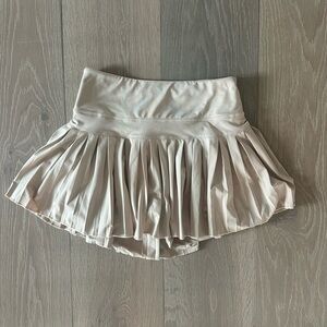 Goldhinge Light Beige/Tan Pleated Skirt Size S Brand New